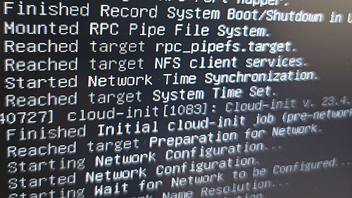 Computer server booting - text on screen